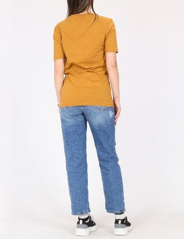 Tricou River Island, mustar