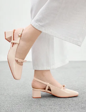 Pantofi Cuccoo, crem