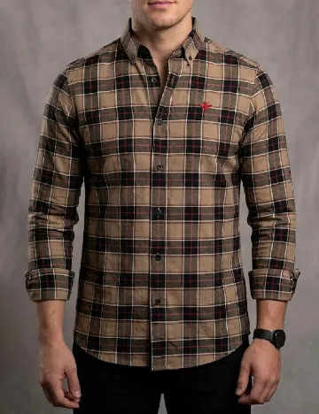 Camasa River Island, maro