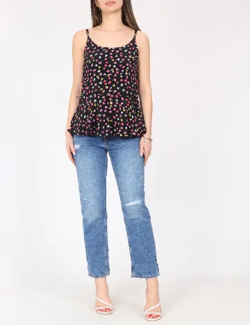 Maiou River Island, negru