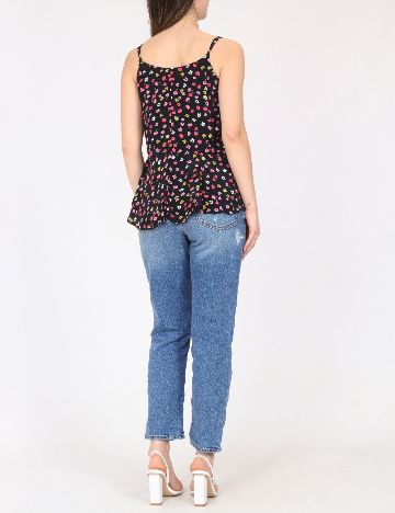 Maiou River Island, negru