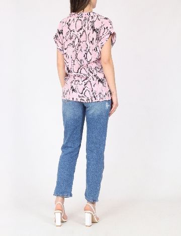 Camasa River Island, roz