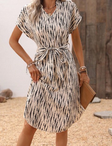 Rochie scurta SHEIN, crem