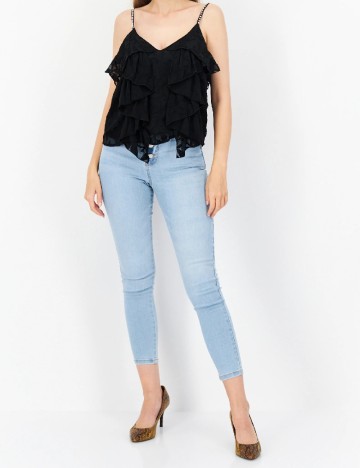 Maiou River Island, negru