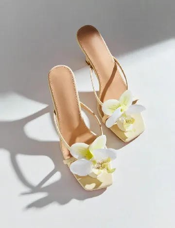 Saboti SHEIN, galben