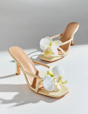 Saboti SHEIN, galben