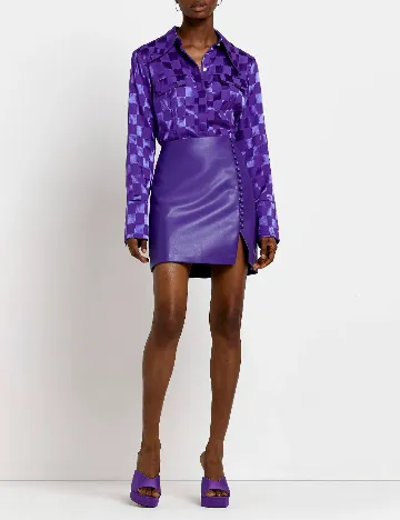 Camasa River Island, mov