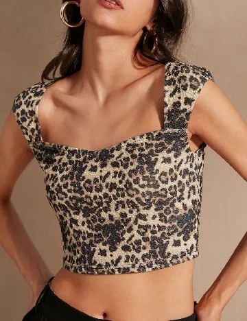 Top Anewsta, animal print