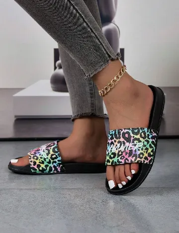 Slapi SHEIN, animal print