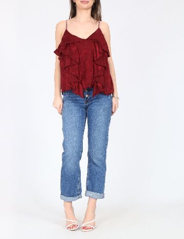 Maiou River Island, rosu