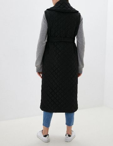 Vesta River Island, negru