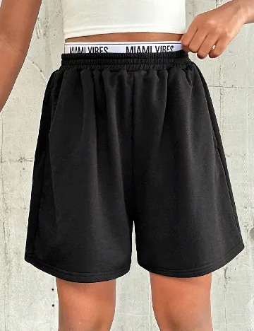 Pantaloni scurti SHEIN, negru