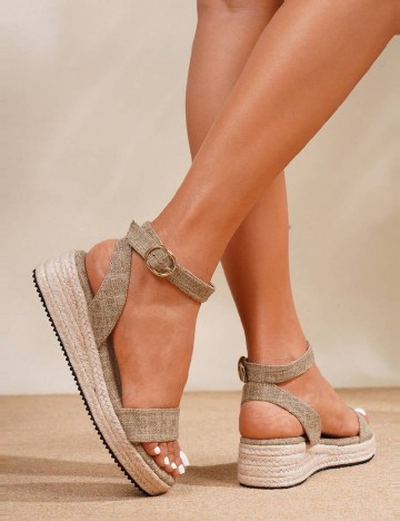 Sandale SHEIN, bej