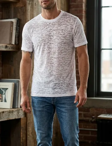 Tricou River Island, alb