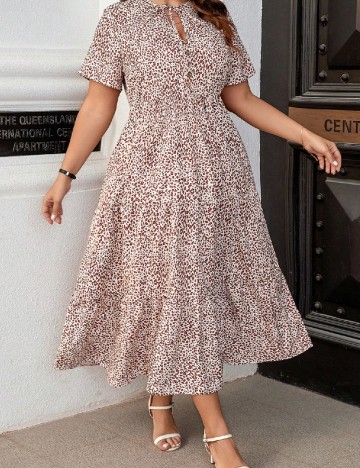 Rochie lunga SHEIN CURVE, crem/maro