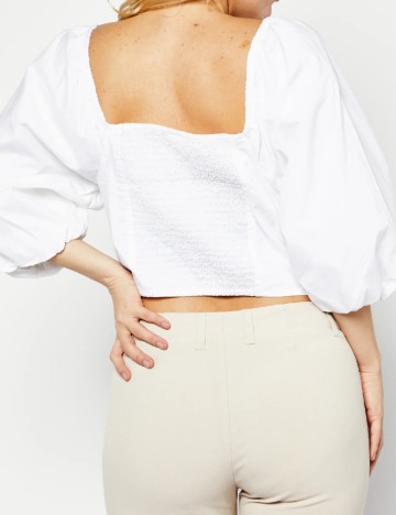 Top River Island, alb