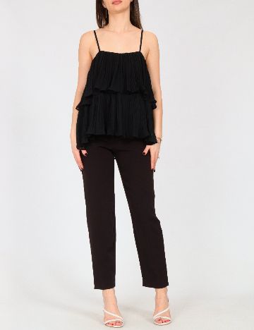 Maiou River Island, negru