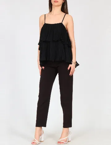 Maiou River Island, negru