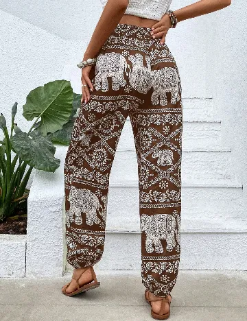 Pantaloni SHEIN, maro