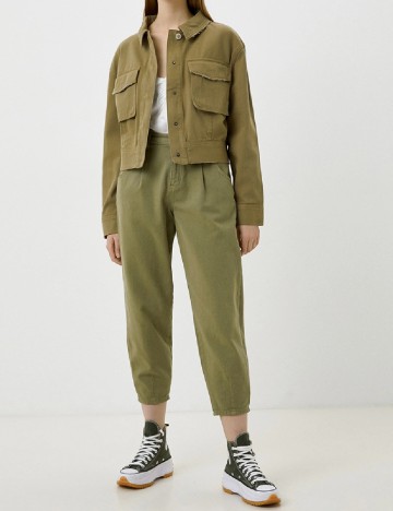 Jacheta River Island, kaki