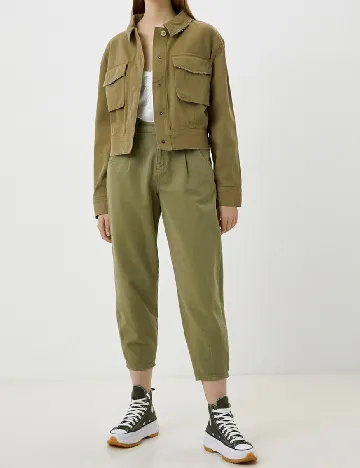 Jacheta River Island, kaki