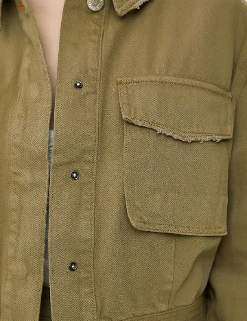 Jacheta River Island, kaki