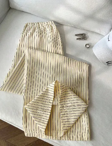 Pantaloni SHEIN, crem