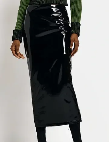 Fusta River Island, negru