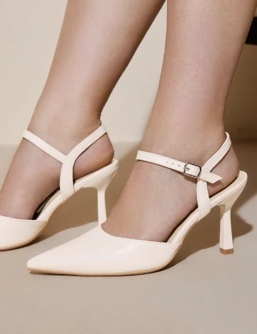 Pantofi Cuccoo, crem