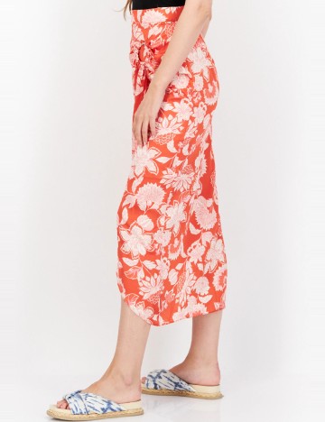 Fusta River Island, portocaliu