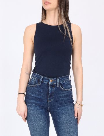 Body River Island, bleumarin