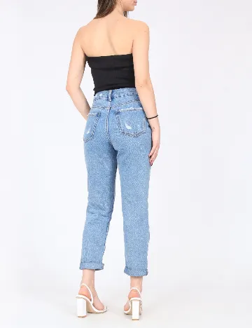 Body River Island, negru