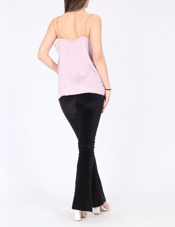 Maiou River Island, lila