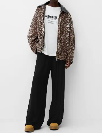 Pantaloni Bershka, negru