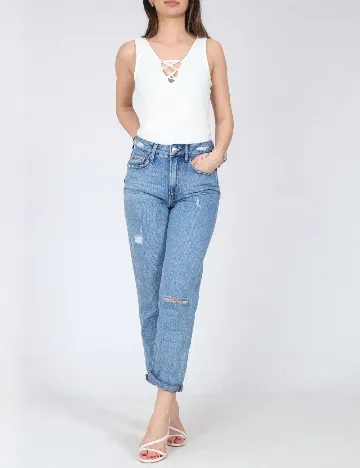 Body River Island, alb