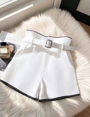 Pantaloni scurti SHEIN, alb