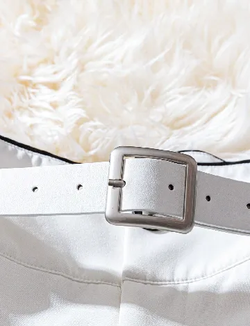 Pantaloni scurti SHEIN, alb