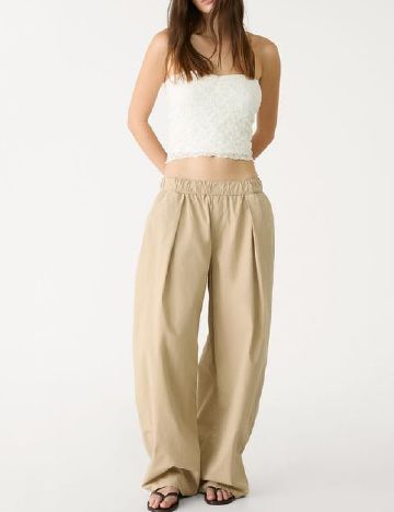 Top Stradivarius, alb