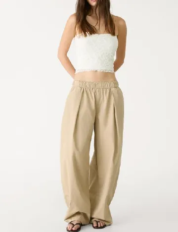 Top Stradivarius, alb