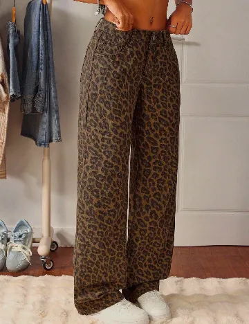Pantaloni SHEIN, animal print