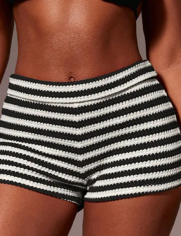 Pantaloni de plaja SHEIN, alb/negru