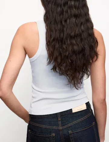 Maiou Stradivarius, alb