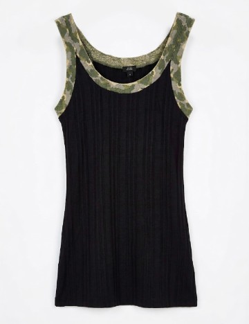 Maiou River Island, negru