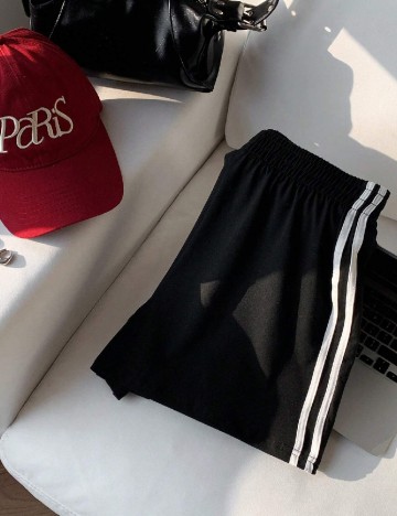 Pantaloni scurti SHEIN CURVE, negru