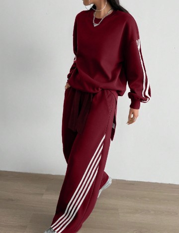 Compleu SHEIN, visiniu