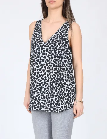 Maiou River Island, alb/negru