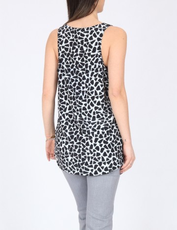 Maiou River Island, alb/negru