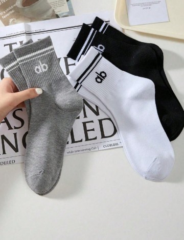 Set sosete 3 perechi SHEIN, mix culori