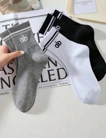 Set sosete 3 perechi SHEIN, mix culori