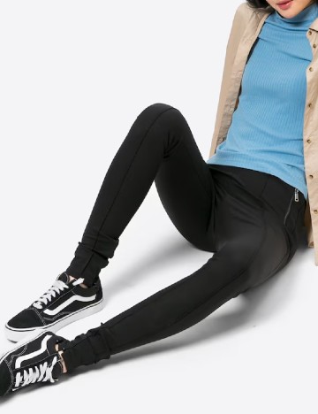 Pantaloni River Island, negru